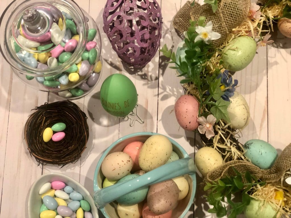 Various types of easy Easter decor displays